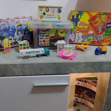 Apartman Maca Pirot Esterno foto