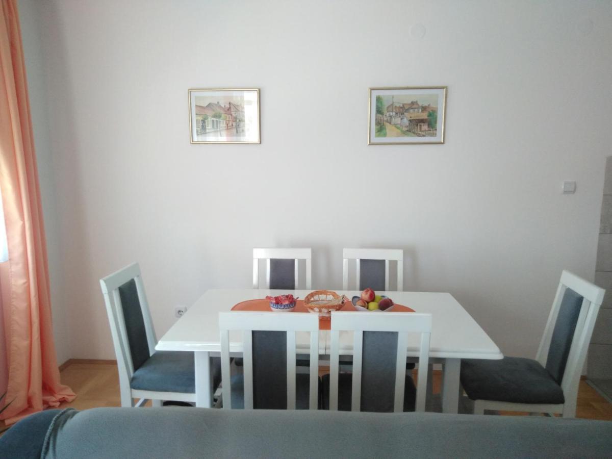 Apartman Maca Pirot Esterno foto