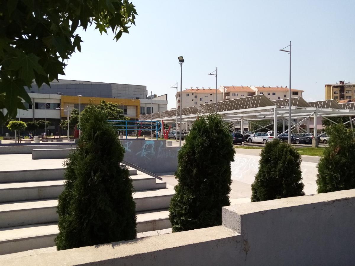 Apartman Maca Pirot Esterno foto