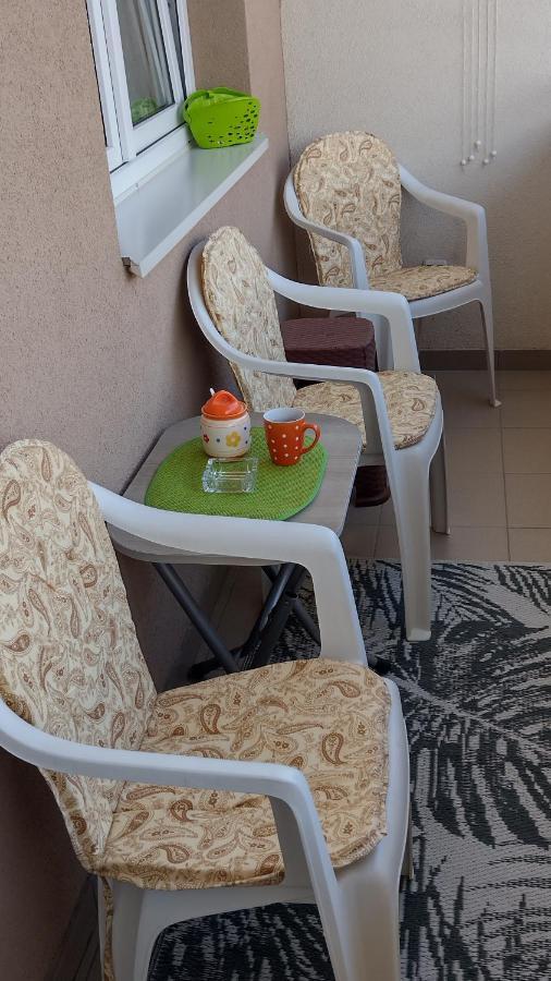 Apartman Maca Pirot Esterno foto