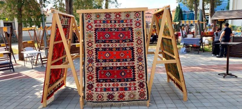 Apartman Maca Pirot Esterno foto